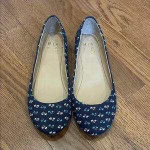 Mix No. 6 Navy Palm Tree Pattern Flats